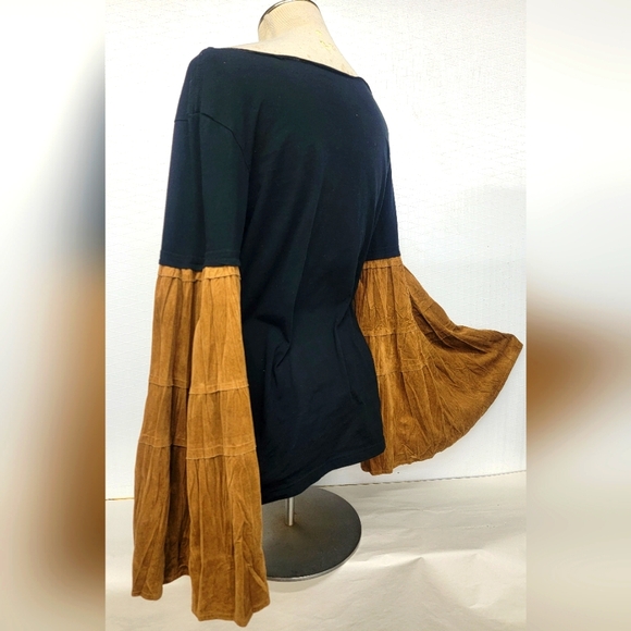 Boho Cowgirl Tee With Bell Sleeves Upcycled - Picture 6 of 10